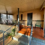 Casa com amplo terreno em Lutécia, SP.