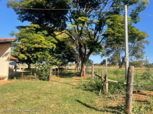 Chácara próxima a Cidade, medindo 8.036m²