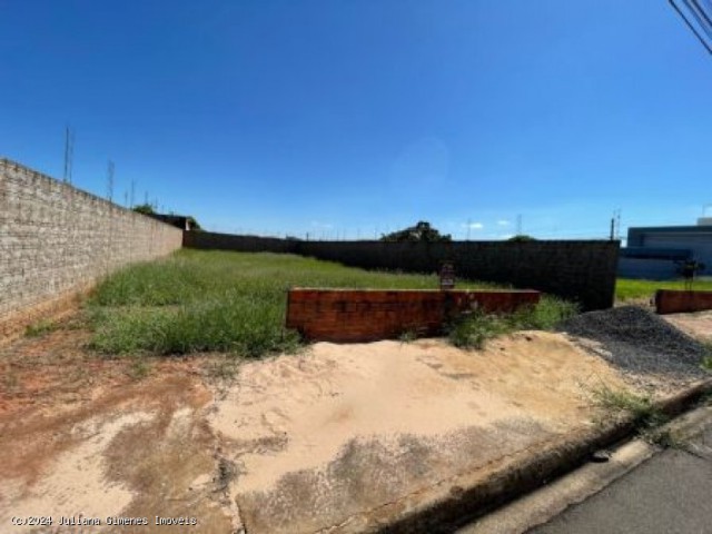 Excelente terreno, localizado próximo a Igreja Santa Rita