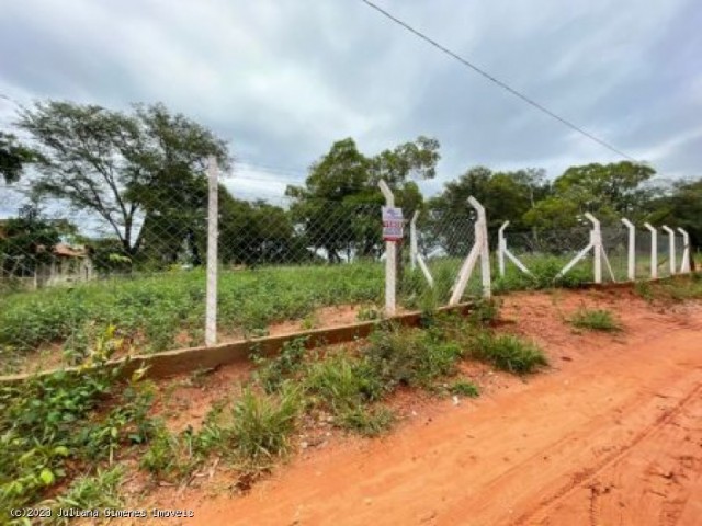 Chácara próxima a cidade, com várias chácaras vizinhas